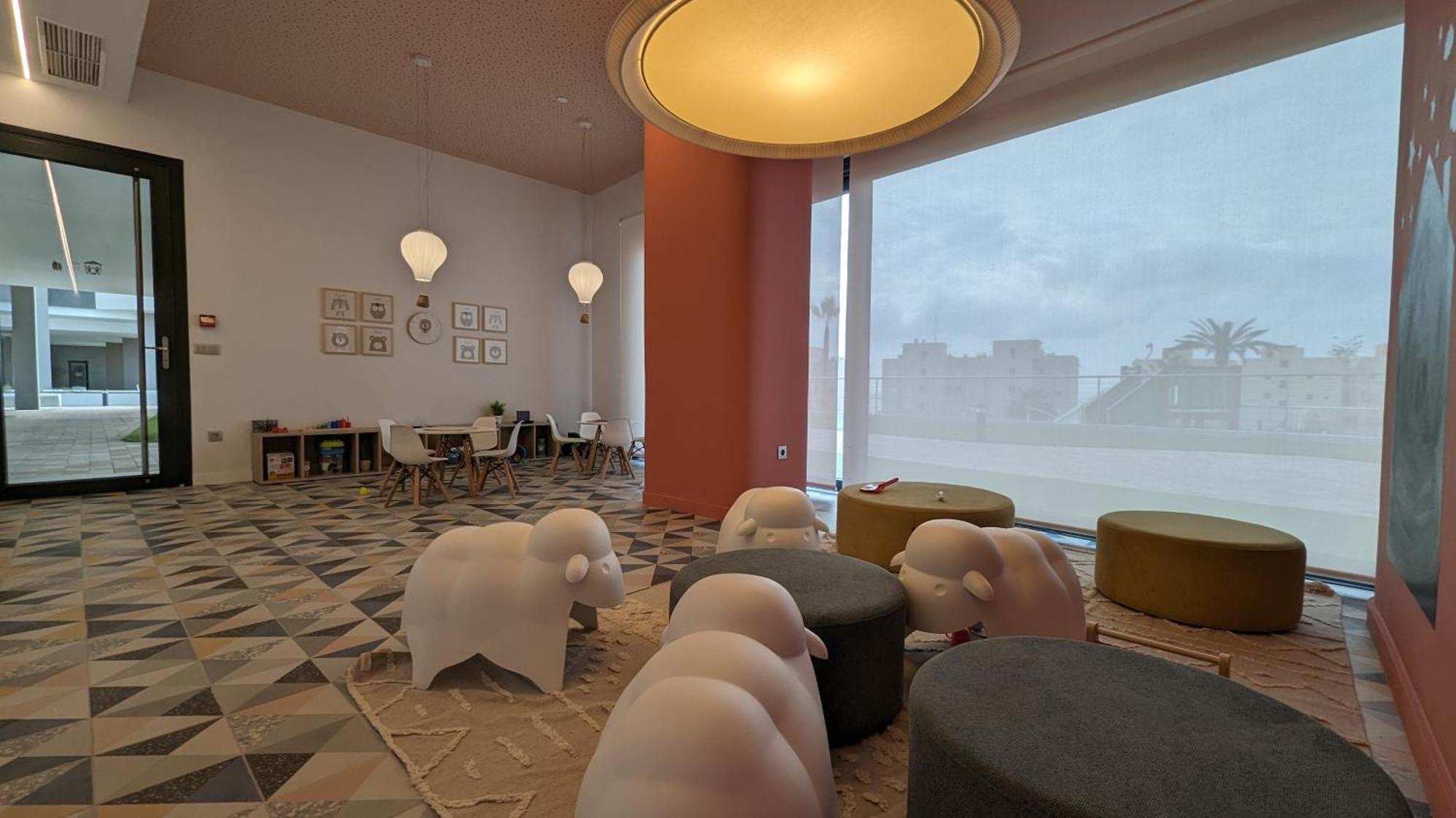 Sunset Cliffs Sea View Apartments 貝尼多姆 外观 照片